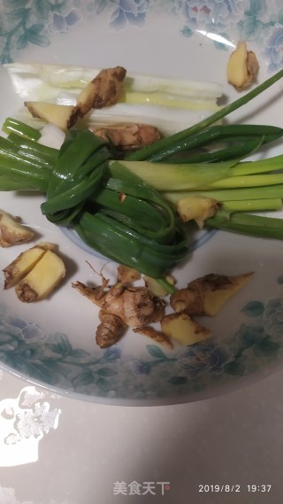 姜葱蒸鸡的做法步骤：3