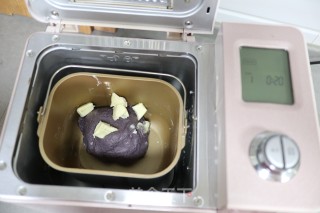 黑米面包的做法步骤：3