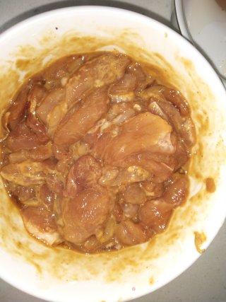 水煮肉片的做法步骤：1