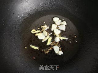 小米椒炒红薯梗儿的做法步骤：4
