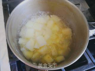 双色土豆球的做法步骤：2