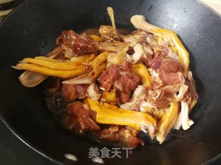 茶树菇焖鸭肉的做法步骤：7
