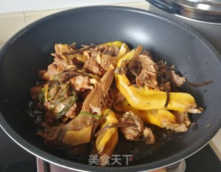 茶树菇焖鸭肉的做法步骤：13