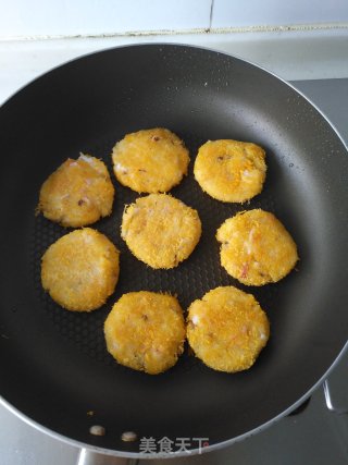 海鲜土豆饼的做法步骤：8