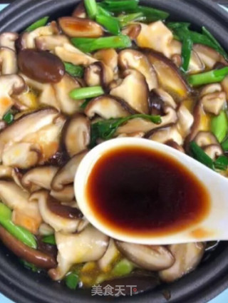 大蒜炒香菇片的做法步骤：5