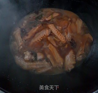 红烧鸭翅的做法步骤：7