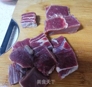 咖喱牛肉干的做法步骤：1