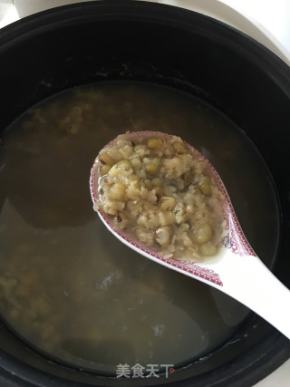 绿豆粥的做法步骤：2