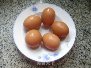 糖醋炸蛋的做法步骤：1