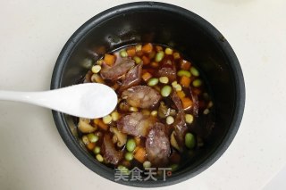 腊肠时蔬焖饭的做法步骤：6