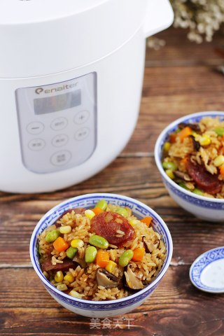 腊肠时蔬焖饭的做法步骤：10