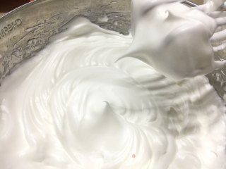 十寸戚风蛋糕，附各尺寸换算方法的做法步骤：9