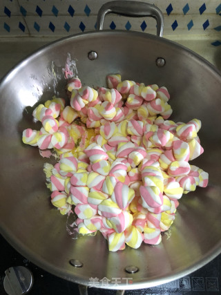 彩色坚果雪花酥的做法步骤：3