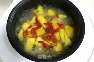 桃胶银耳凤梨甜汤的做法步骤：7