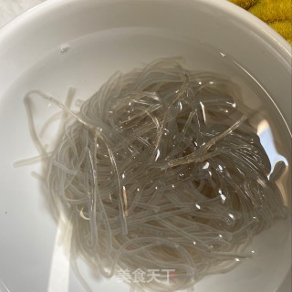 肉末粉丝的做法步骤：1