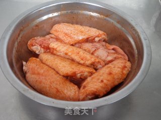 烤鸡翅中的做法步骤：3
