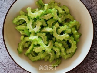 ????快手餐????苦瓜炒鸡蛋的做法步骤：4