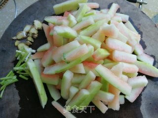 鱼干豆腐西瓜酱的做法步骤：2