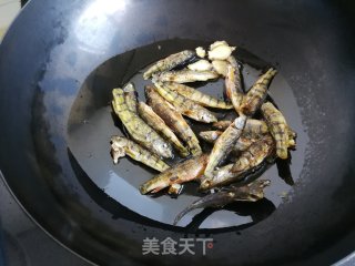 鱼干豆腐西瓜酱的做法步骤：3