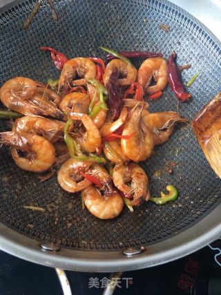 “快手餐”麻辣椒炒虾的做法步骤：17