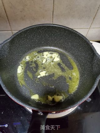 清炒黄豆芽的做法步骤：2