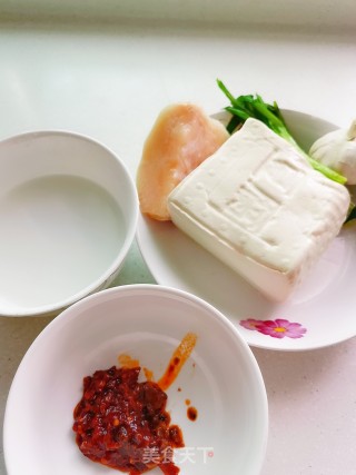 麻婆豆腐的做法步骤：1