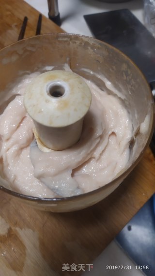 鸡胸肉丸子的做法步骤：3