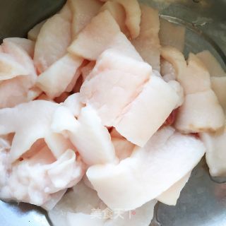 干锅花菜的做法步骤：1