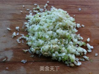 蒜蓉粉丝蒸生蚝的做法步骤：4