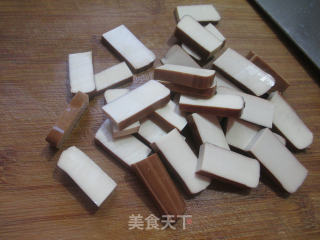 生菜鸡蛋干拌面的做法步骤：2