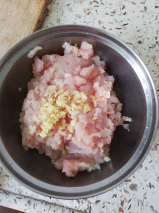 鸡肉香菇粥的做法步骤：1