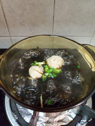 紫菜丸子汤的做法步骤：3