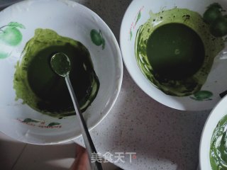 渐变抹茶慕斯蛋糕的做法步骤：9