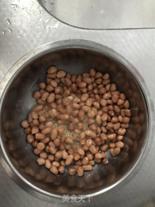 花生糖豆的做法步骤：1