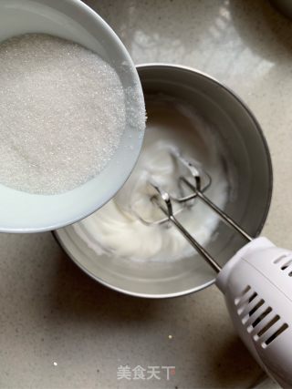 戚风蛋糕的做法步骤：8