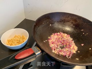 蛋炒饭的做法步骤：2