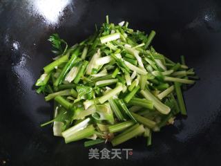 香芹炒豆干的做法步骤：6