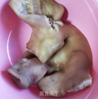 烤猪头肉的做法步骤：1