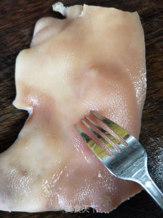 烤猪头肉的做法步骤：3