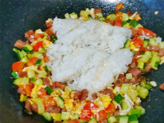 牛肉肠蛋炒饭的做法步骤：6