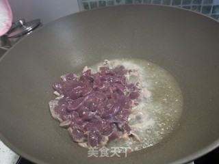 家常炒猪肝的做法步骤：5