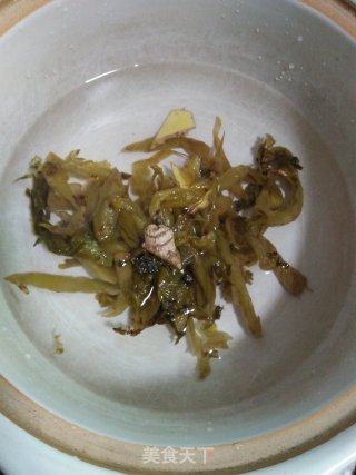 酸菜胡豆瓣汤的做法步骤：4