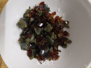 皮蛋拌豆腐的做法步骤：8