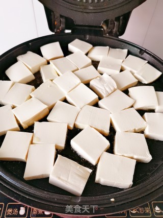 鸡肉丸子豆腐煲的做法步骤：3