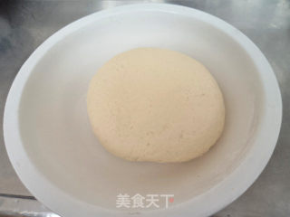 韭菜香菇猪肉馅水饺的做法步骤：1