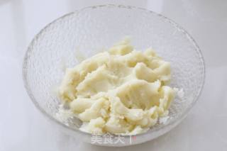 蟹肉土豆可乐饼的做法步骤：2