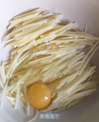 小麦胚芽土豆饼的做法步骤：3