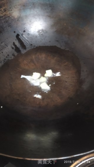 瘦肉炒茶树菇的做法步骤：4