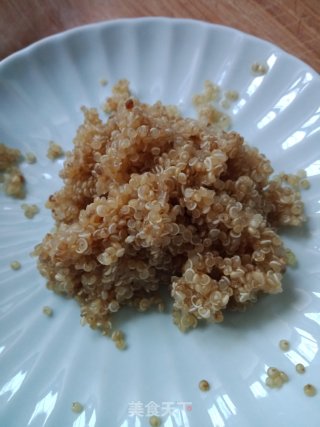 藜麦黑芝麻小松饼的做法步骤：2