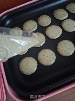藜麦黑芝麻小松饼的做法步骤：8